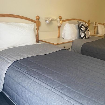 Tumbarumba Motel & Elms Restaurant Екстер'єр фото