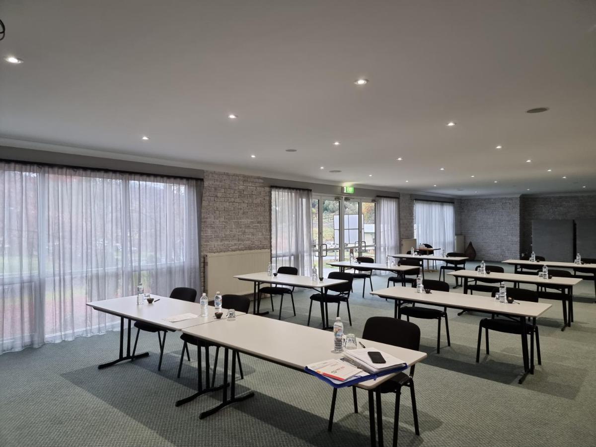 Tumbarumba Motel & Elms Restaurant Екстер'єр фото