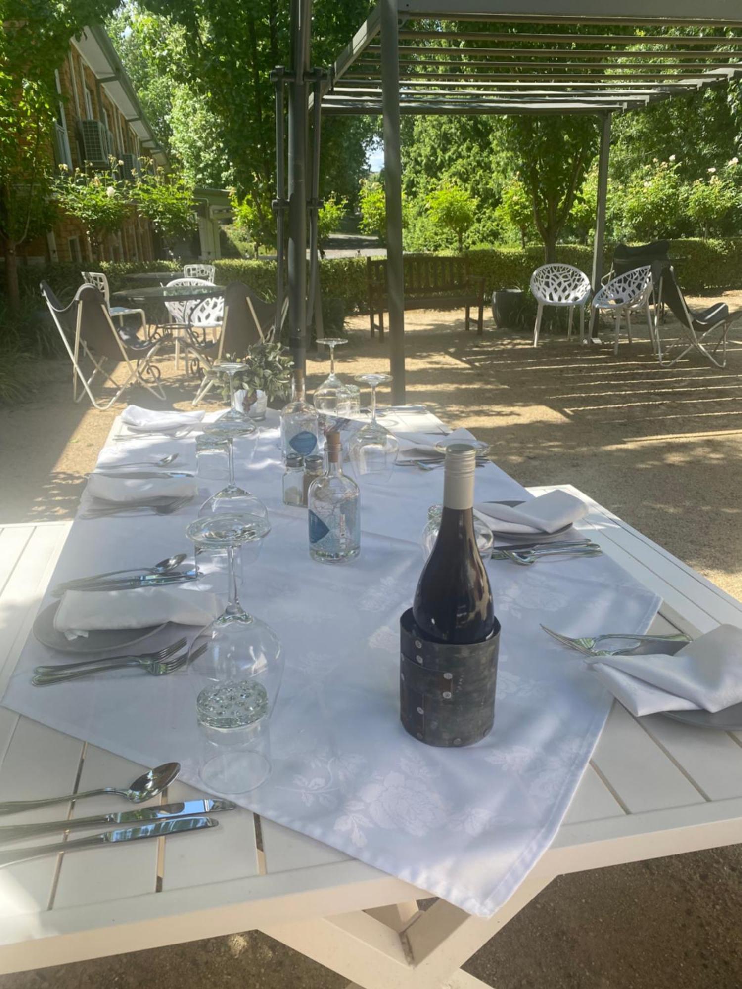 Tumbarumba Motel & Elms Restaurant Екстер'єр фото