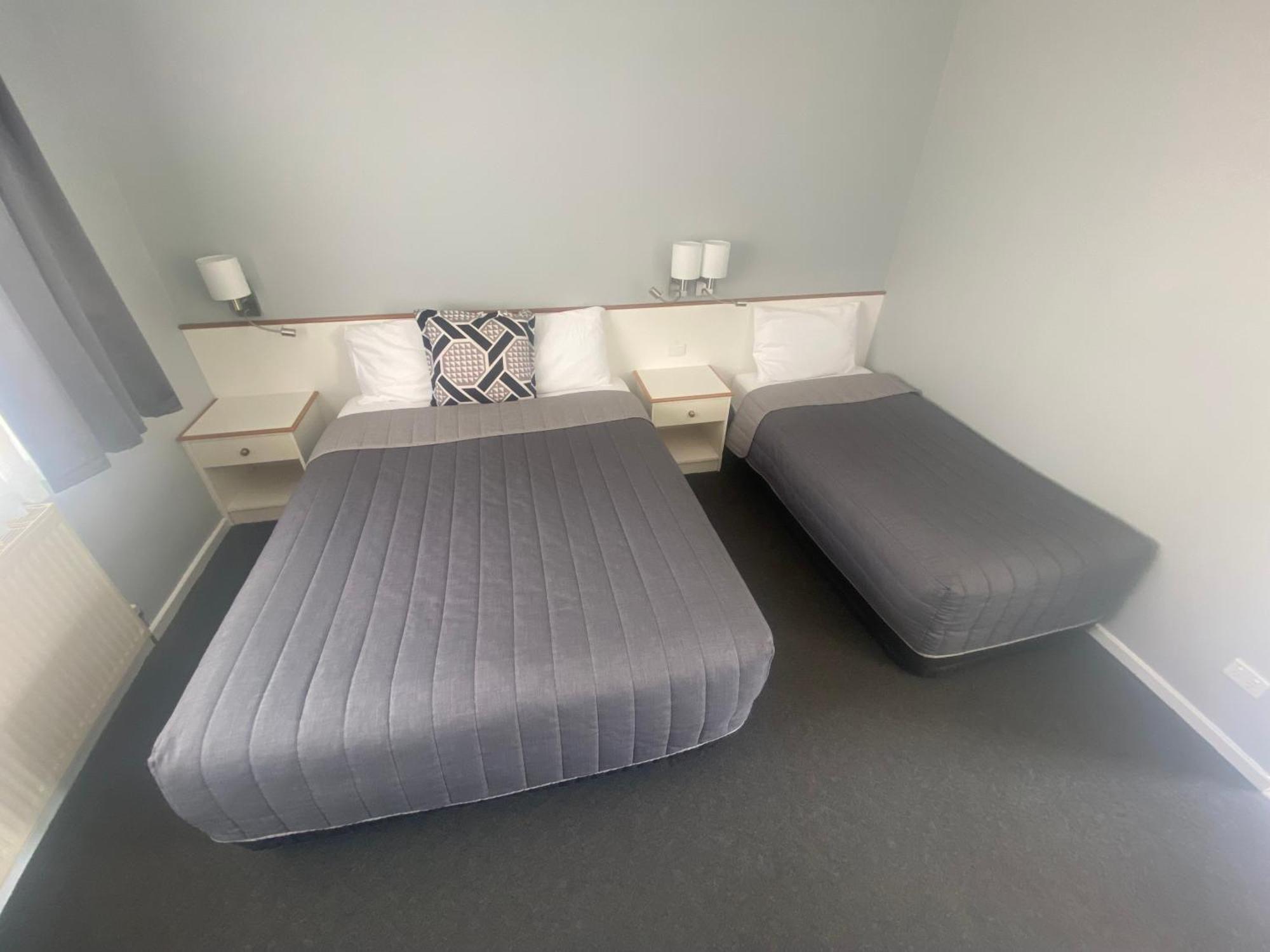 Tumbarumba Motel & Elms Restaurant Екстер'єр фото