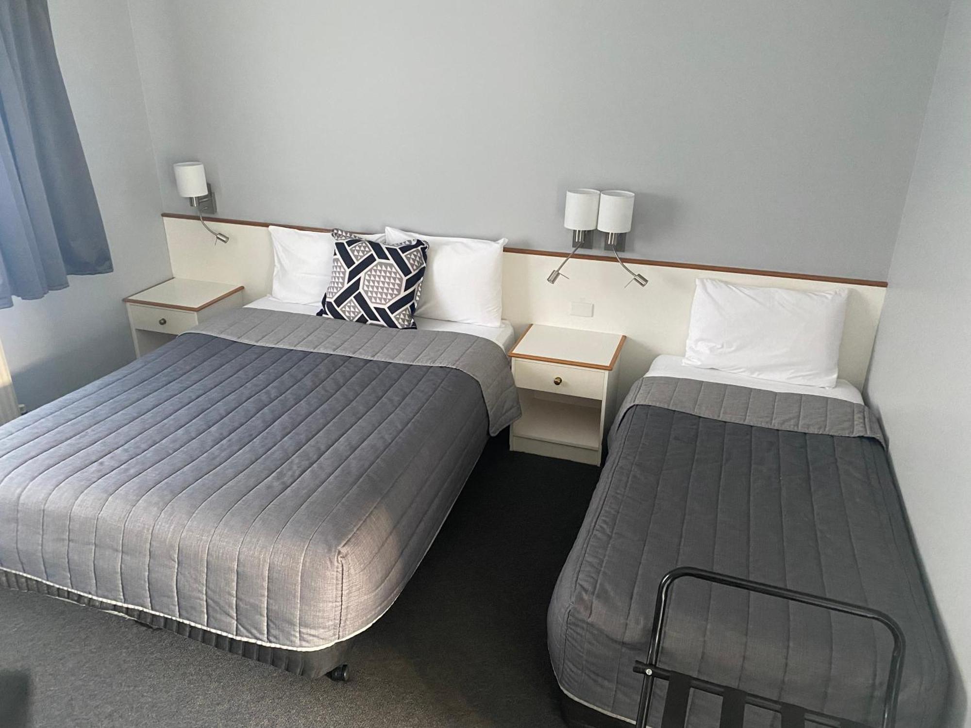 Tumbarumba Motel & Elms Restaurant Екстер'єр фото
